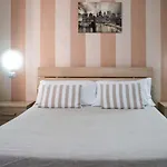 Desi Lägenhet Tropea