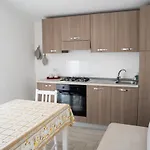 Apartment Desi *