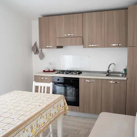 Apartment Desi *