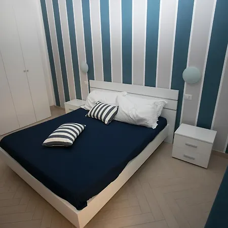 Desi Διαμέρισμα *